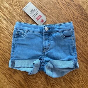 NWT Sz 18m Levi’s Light Wash Denim Girlfriend Shorty Short Cuffed Hem 5 Pockets